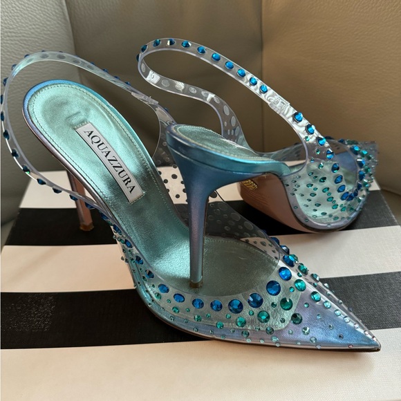 Aquazzura
Starburst 105mm crystal-embellished pumps. - Picture 5 of 6